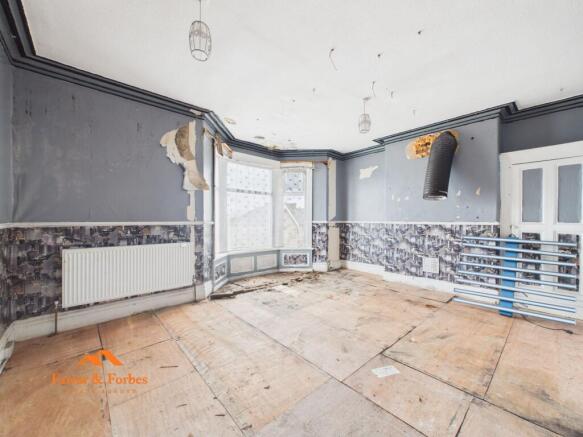 4 bed Terraced for sale Image 5