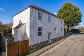 2 Well End, Pickforde Lane, Wadhurst TN5 7BL