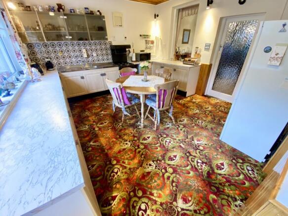 Kitchen/Dining Room
