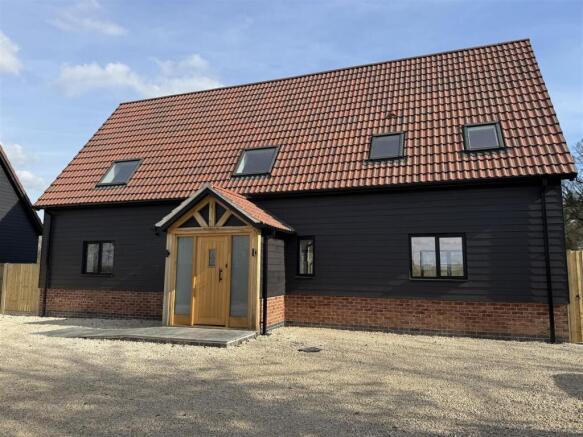 Front The Willows.jpeg