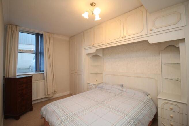 3 bed Apartment for sale Image 7