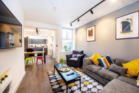 Halsbury Road, Kensington