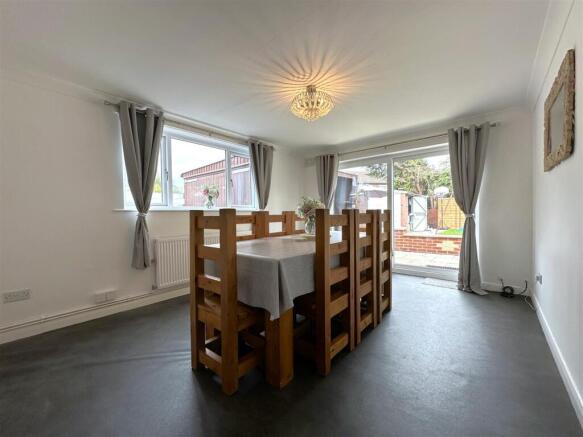 Dining Room 399