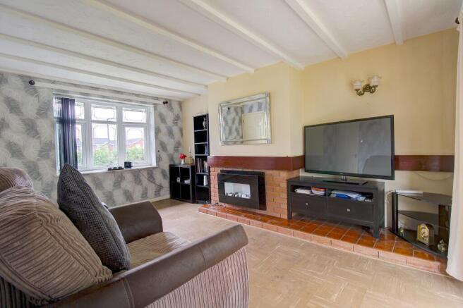 Lounge (alt view)