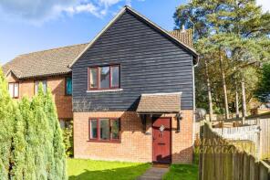 21, Swan Close, Pulborough RH20 4DF