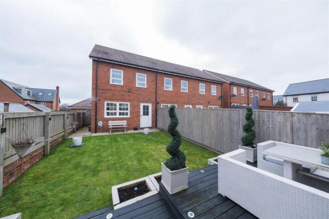 25 Hazelhurst Way-029.jpg