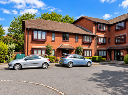 18, Meadowcroft, High Street, Bushey WD23 3BX
