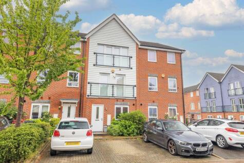 32 Edgeworth Close, , Slough