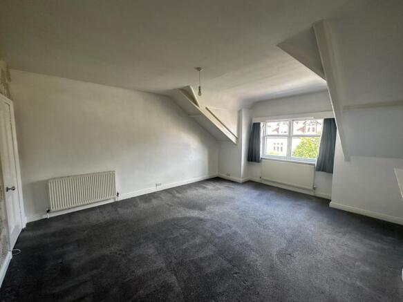 2 bed Apartment to rent Image 8
