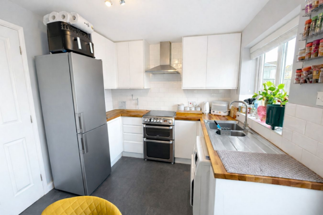 2 bed Semi-Detached for sale Image 4