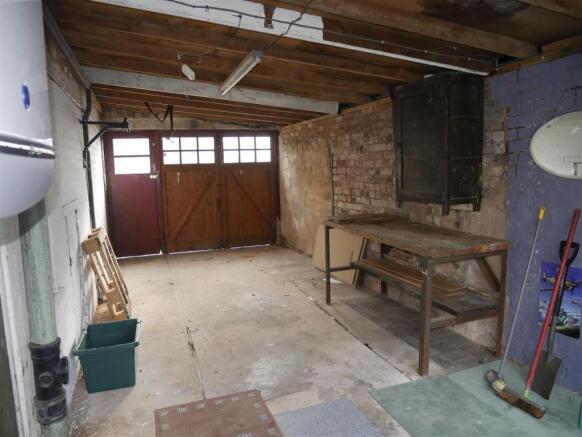 GARAGE