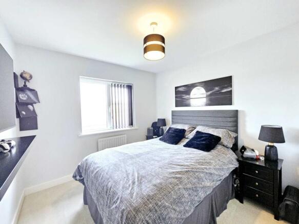 3 bed Semi-Detached for sale Image 12