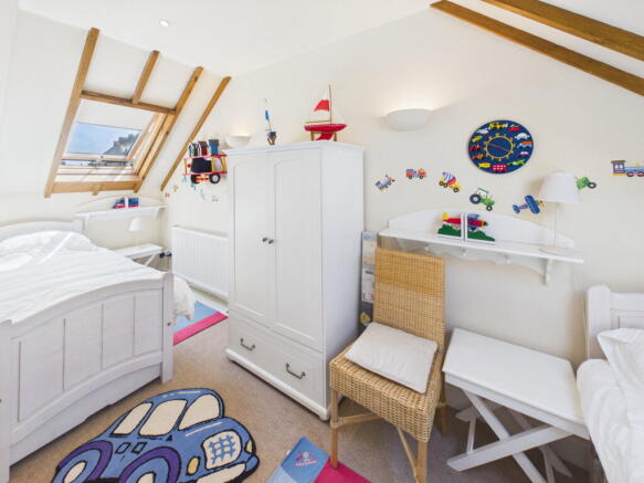 3 bed Barn Conversion for sale Image 10