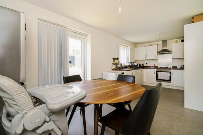 3 bed Detached for sale Image 5