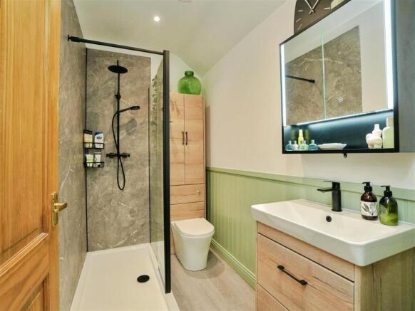 2 bed Terraced for sale Image 12