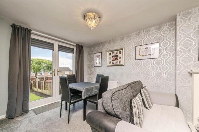 3 bed Semi-Detached for sale Image 4