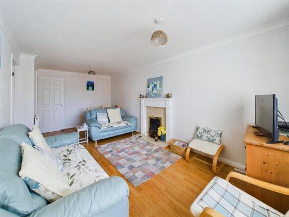 2 bed Semi-Detached Bungalow for sale Image 8