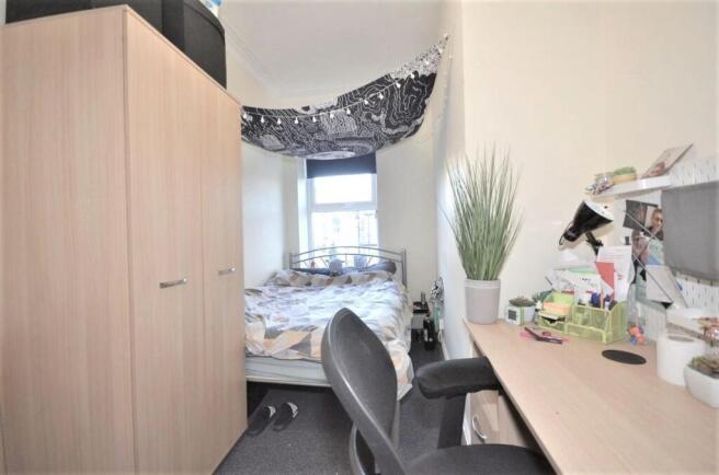 9 bed Terraced for sale Image 8