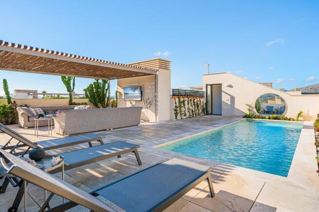 Swimming pool (2)