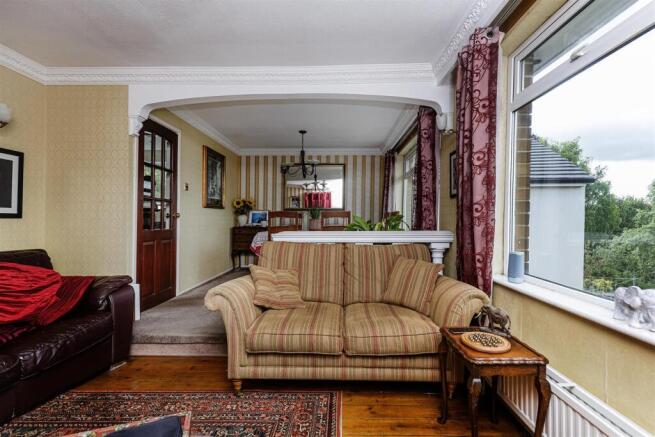 4 bed Detached for sale Image 10