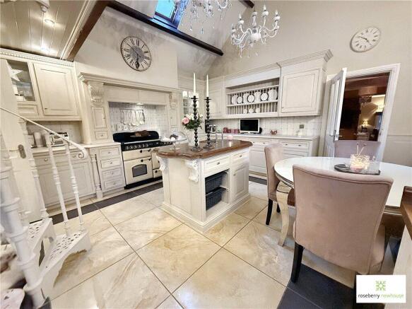3 bed Detached for sale Image 8