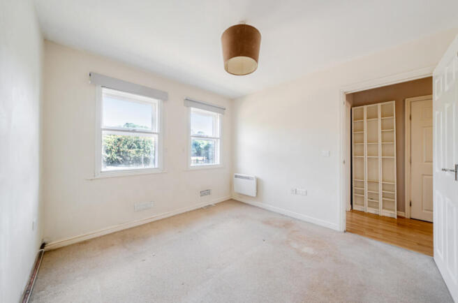 2 bed Flat for sale Image 7