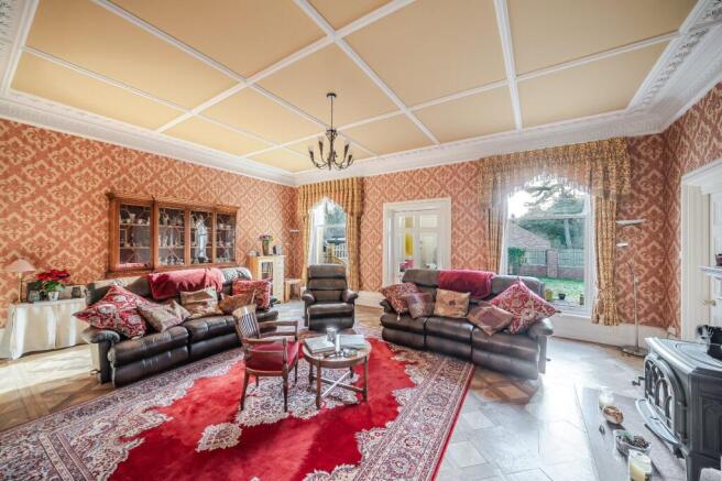 4 bed Semi-Detached for sale Image 10