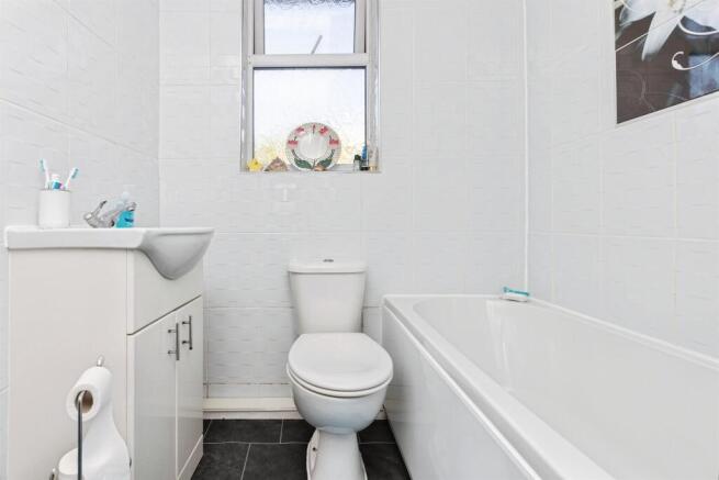 2 bed Semi-Detached Bungalow for sale Image 12