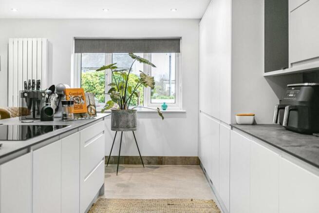 Kitchen 4.jpg