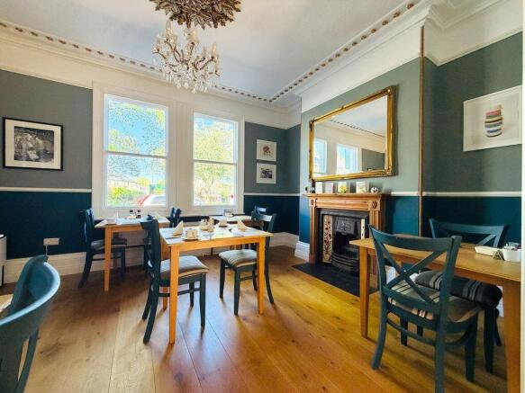 8 bed Terraced for sale Image 5
