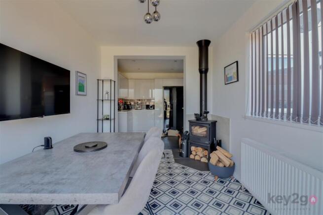 3 bed Semi-Detached for sale Image 10