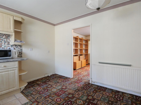 2 bed Terraced for sale Image 6
