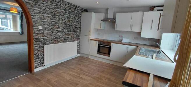 WhatsApp Image 2025-10-22 at 14.13.25 (1).jpeg