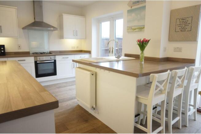 Kitchen/Breakfast