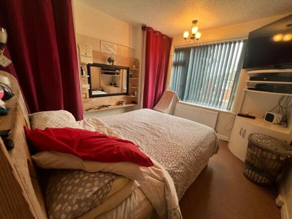 ae049674-b1f2-4e9c-8c6d-dad6135e9a9d.jpg