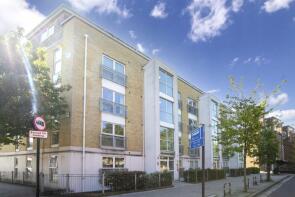 23, 400 Northpoint House, Essex Road, London N1 3GH