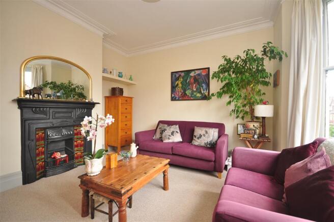 Lounge 1
