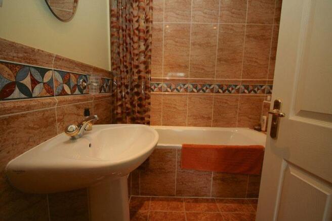 En suite bathroom