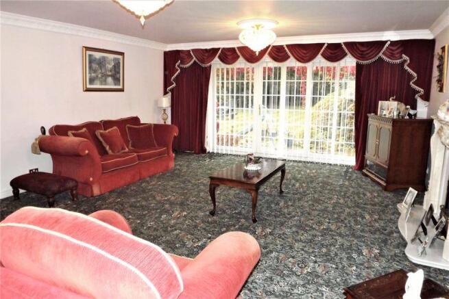 Lounge 1