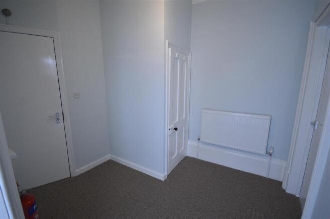 1 bed Flat to rent Image 9