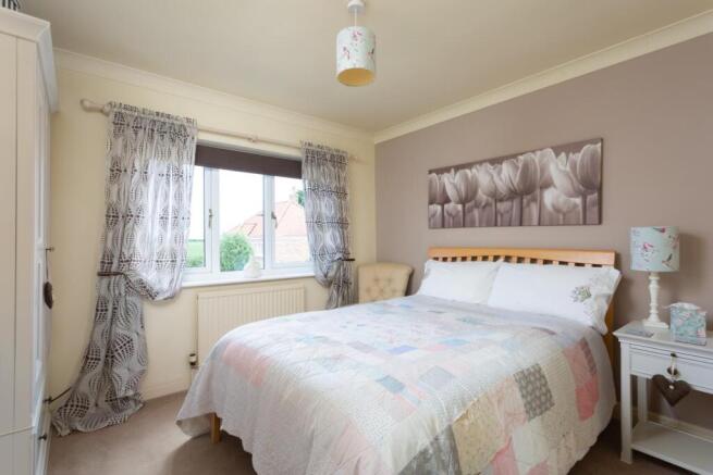 4 bed Detached for sale Image 9