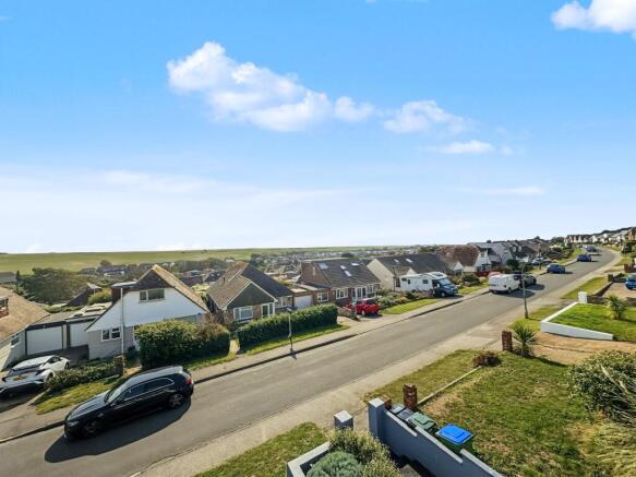 Cissbury Crescent, Saltdean, BN2 8RH photo 4