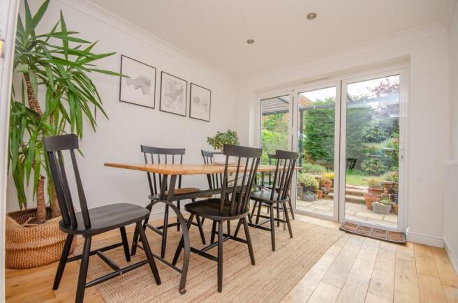 Dining room.jpg