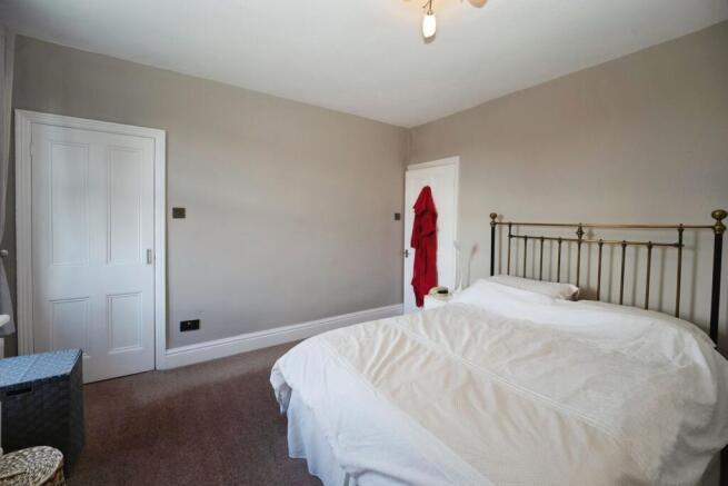 2 bed Terraced for sale Image 11