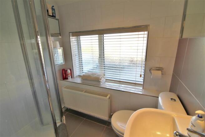 SHOWER ROOM/CLOAKROOM