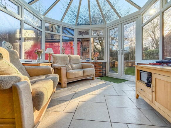 4 bed Detached for sale Image 12