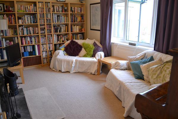Reception 2/Bedroom 4