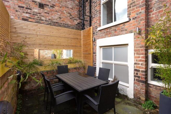 Courtyard Garden