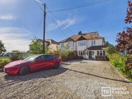 Stranton House, Southend Road, Great Burstead, Billericay CM11 2PT