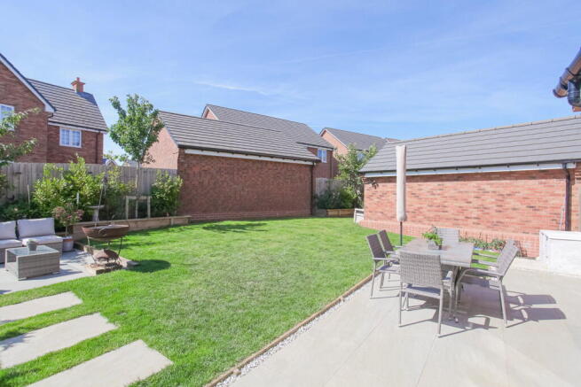 Lunnun Road, Banbury OX16 1JH photo 4